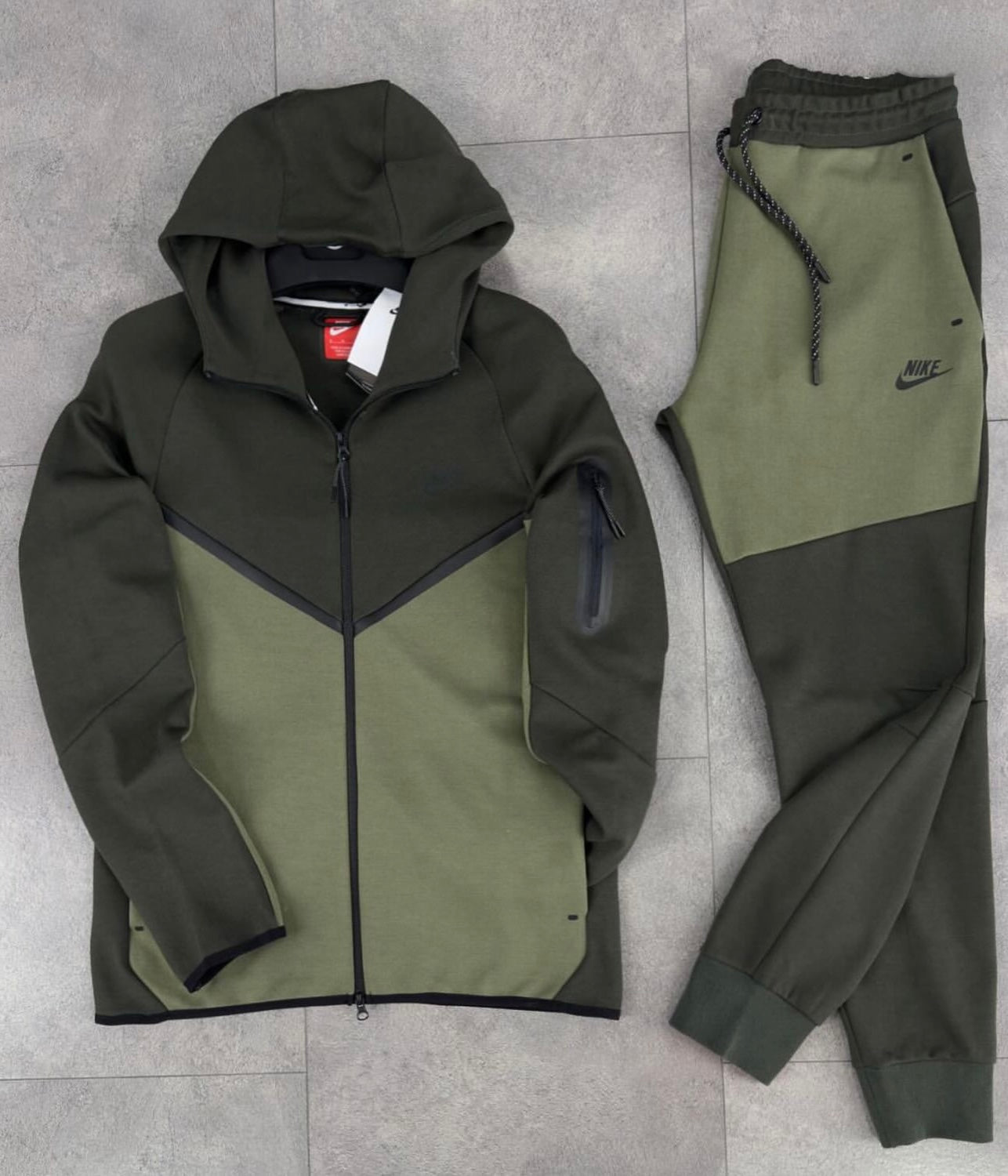Nike Tech Set - 997