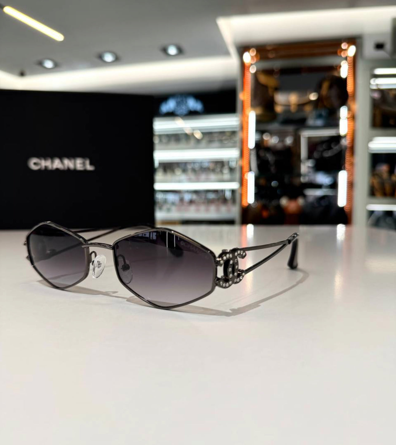 CHANEL -MU61 SUNGLASSES