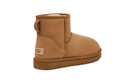 Μπότες UGG Classic Mini II