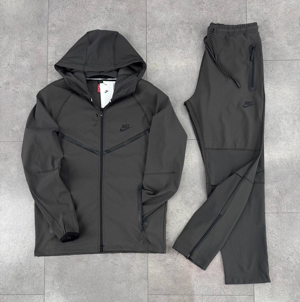 Nike Tech Woven Αντιανεμικό Set - 559