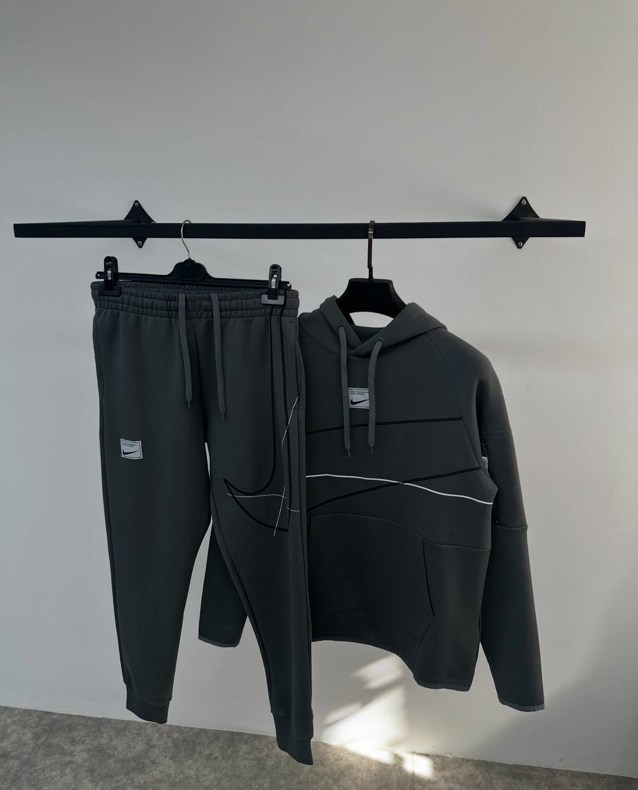 Set Nike Swoosh line dark grey K25