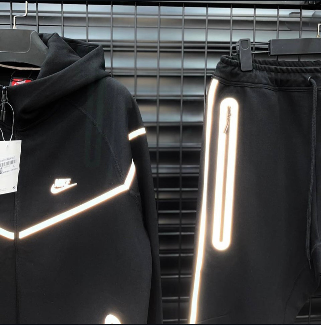 Nike Tech Reflective Set - 854
