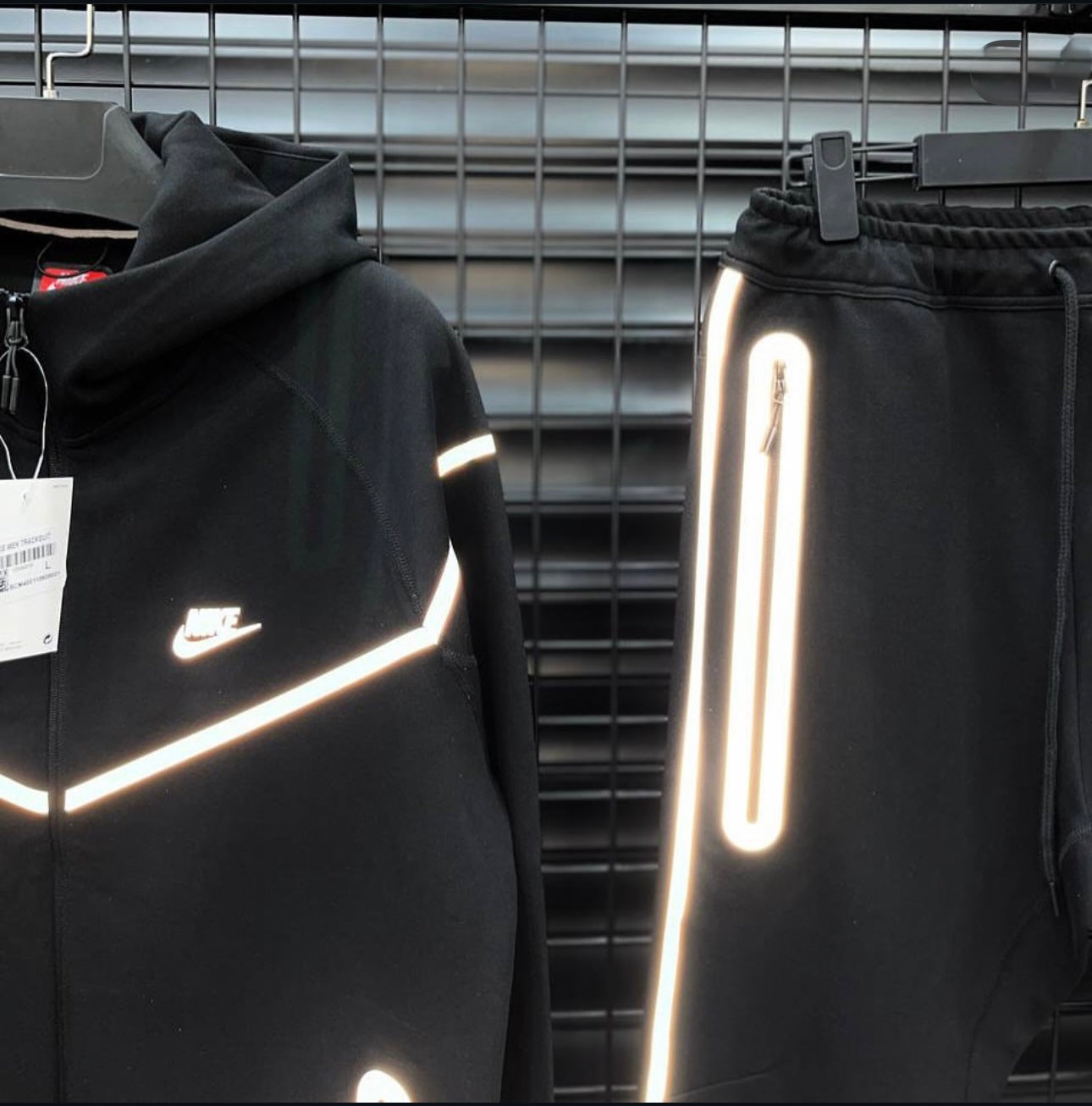 Nike Tech Reflective Set - 854