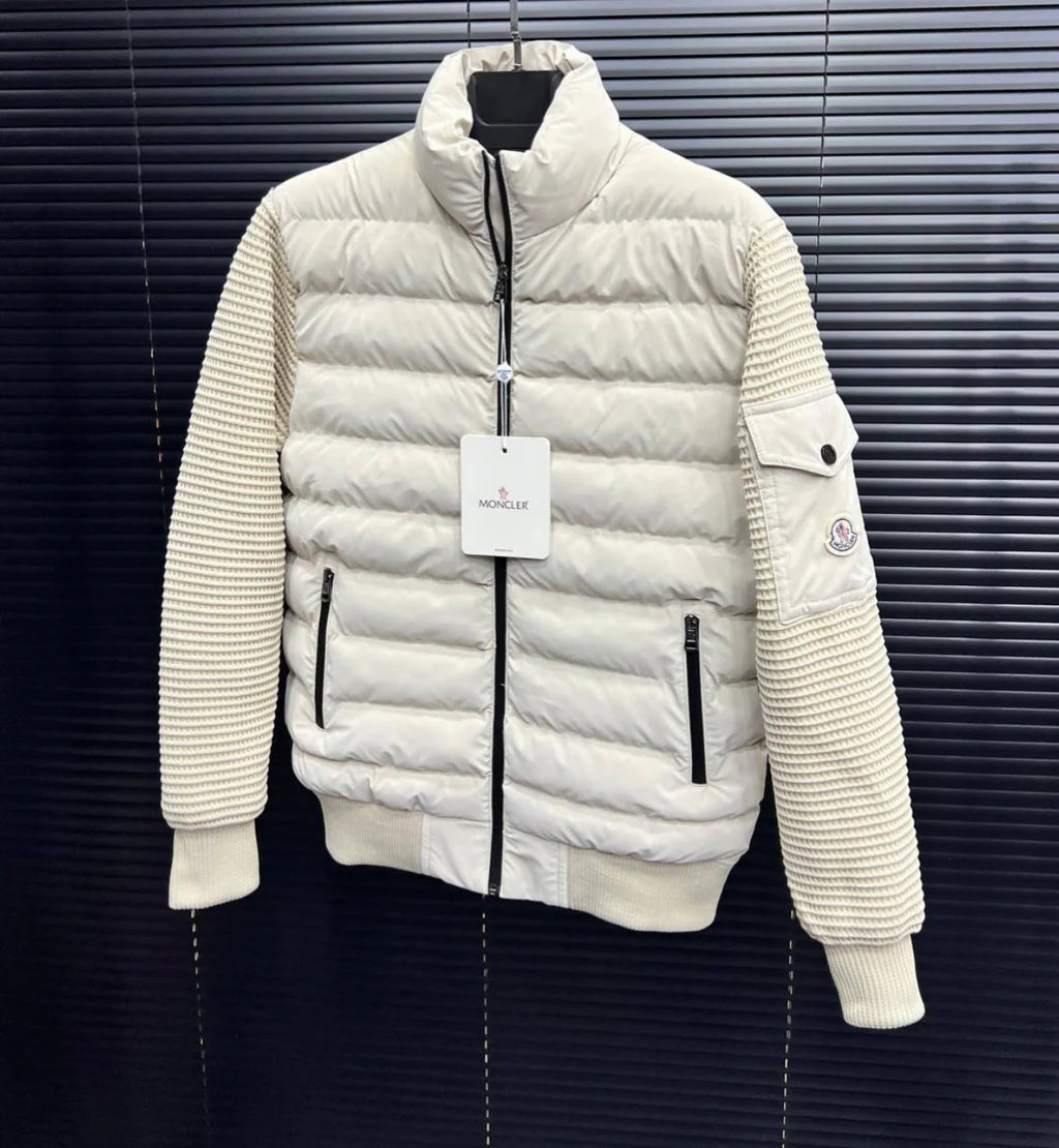 Moncler Jacket - 620