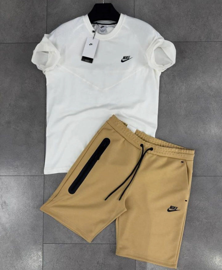 Nike Tech Lifestyle Ensemble TF-202 K26