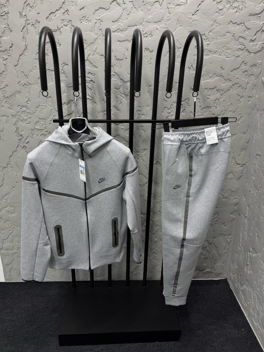 Nike Tech Set - 590