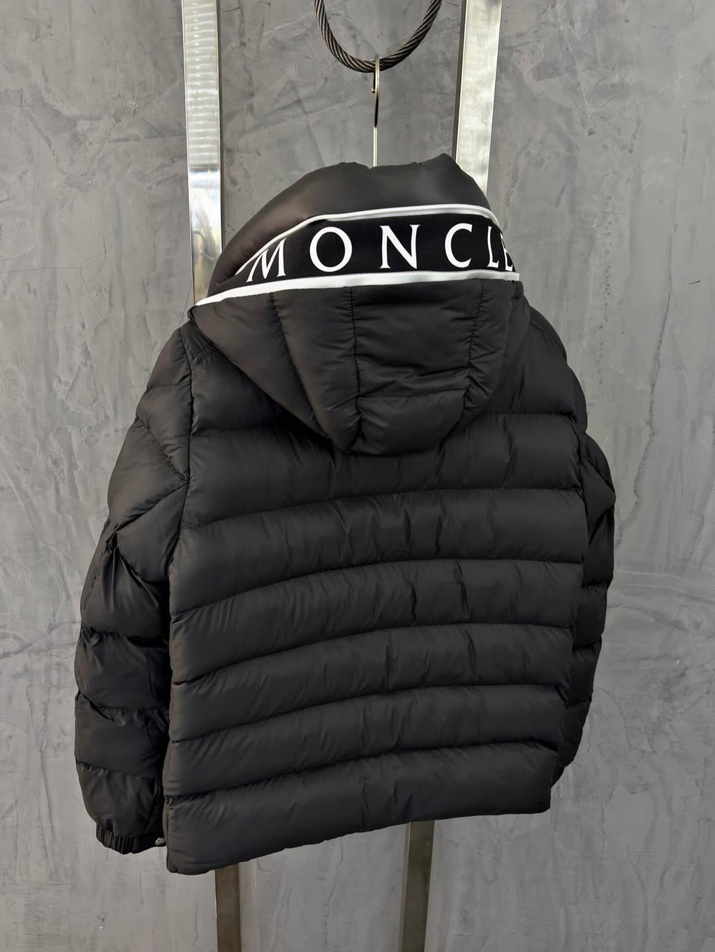 Moncler Jacket - 747