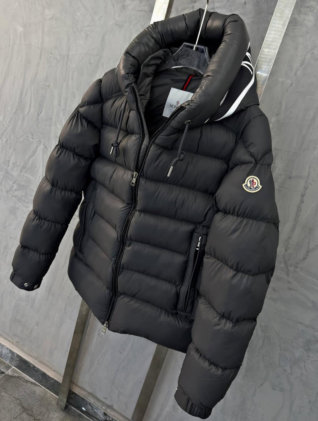 Moncler Jacket - 747