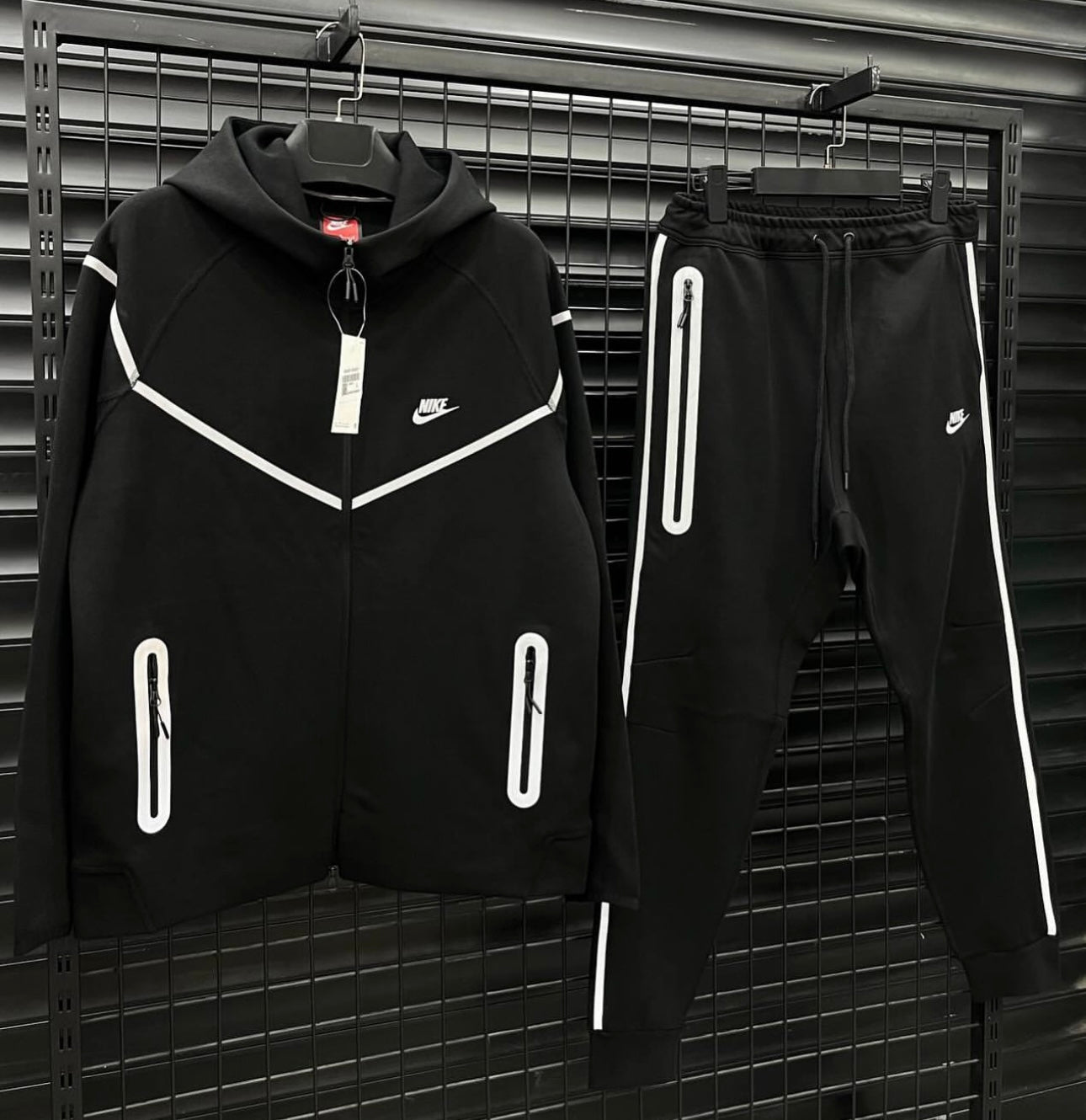 Nike Tech Reflective Set - 854