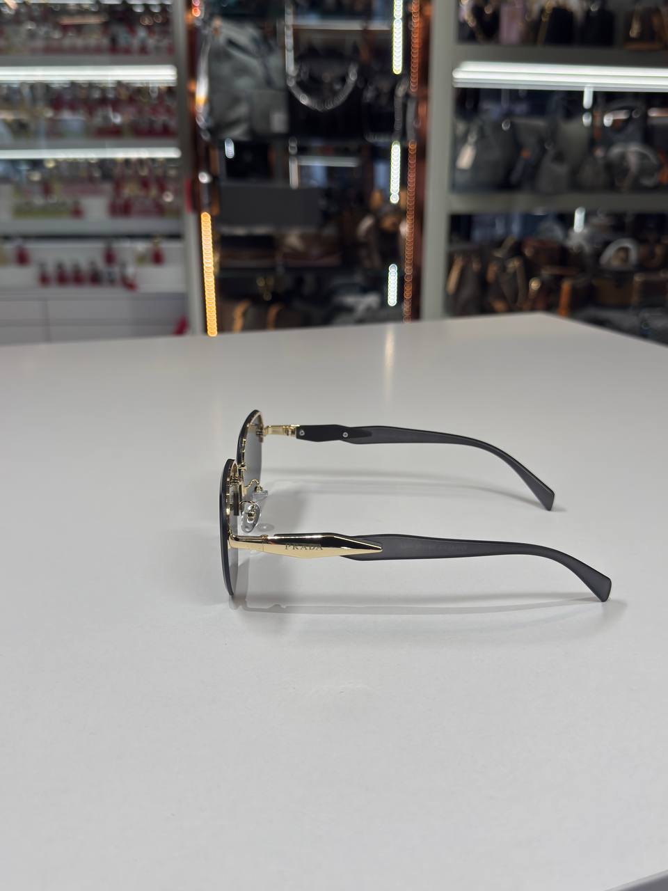 PRADA SN-689 SUNGLASSES