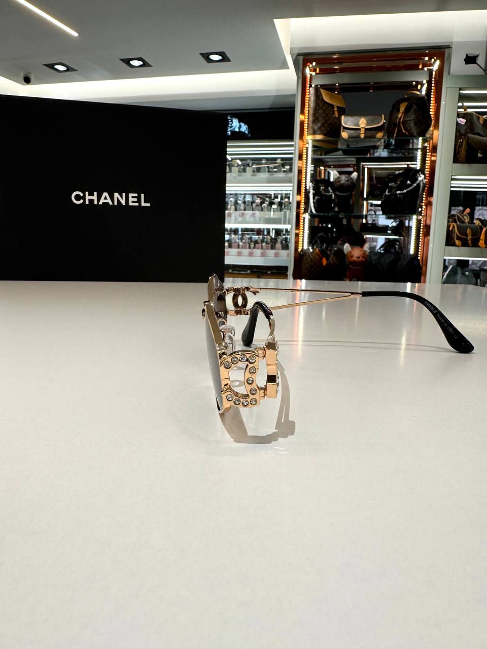 CHANEL SN-693 SUNGLASSES
