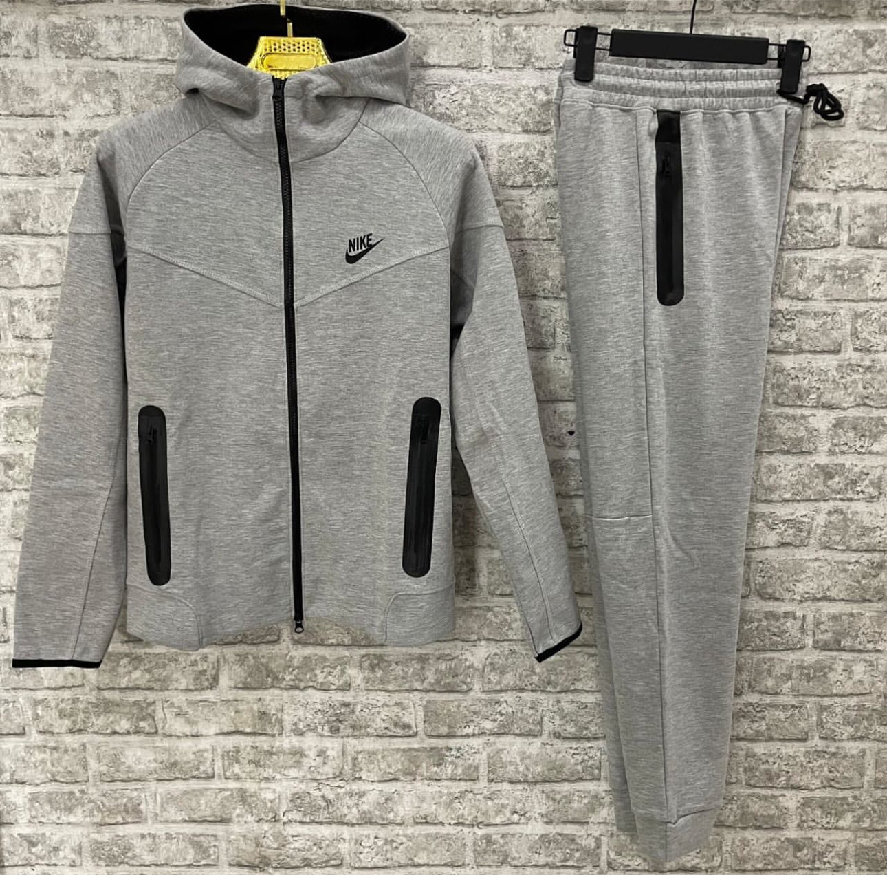 Nike Tech Fleece Gr-126 K25