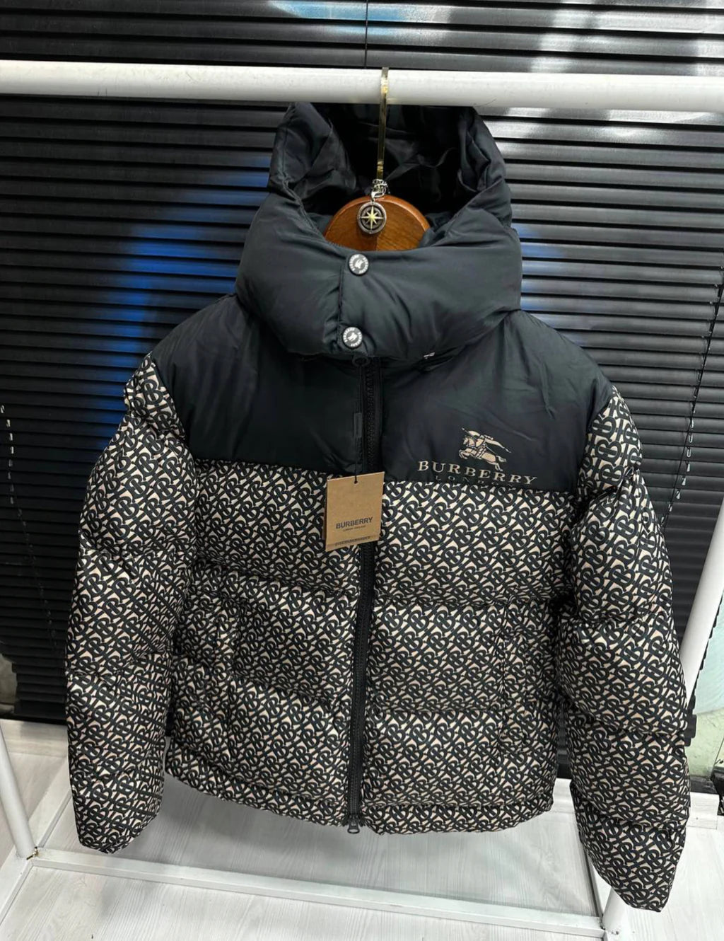 Burberry Jacket - 280