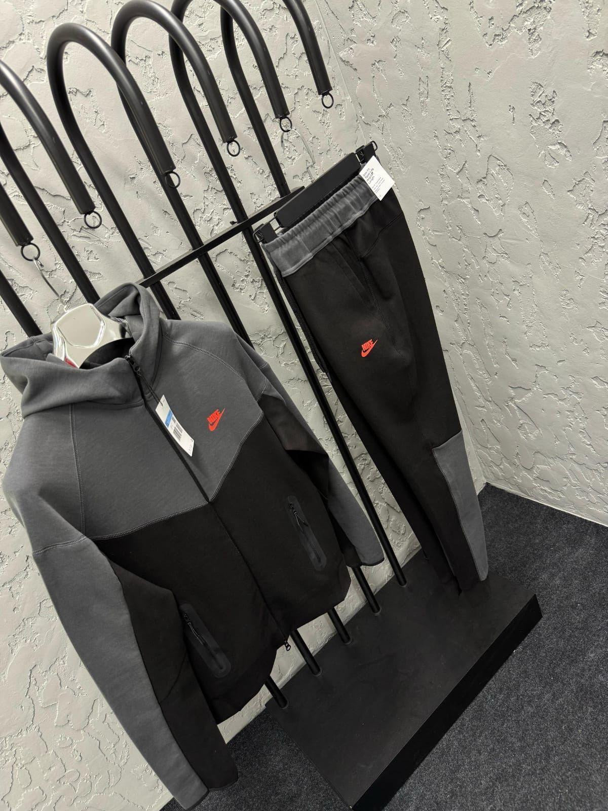 Nike Tech Set - 729