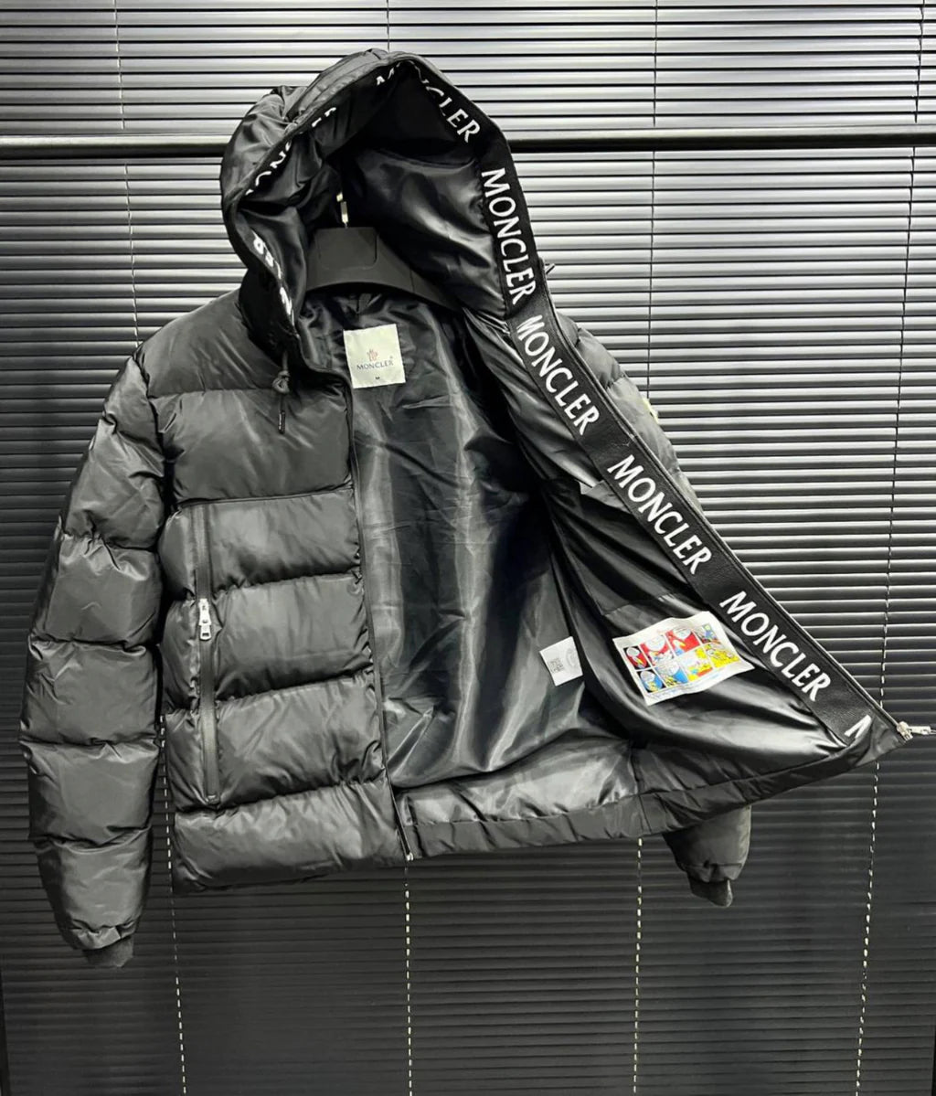 Moncler Jacket - 629