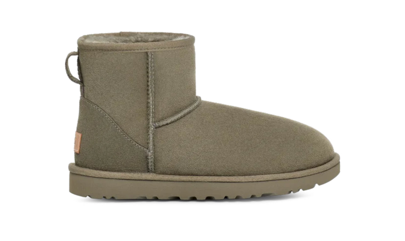 Μπότες UGG Classic Mini II