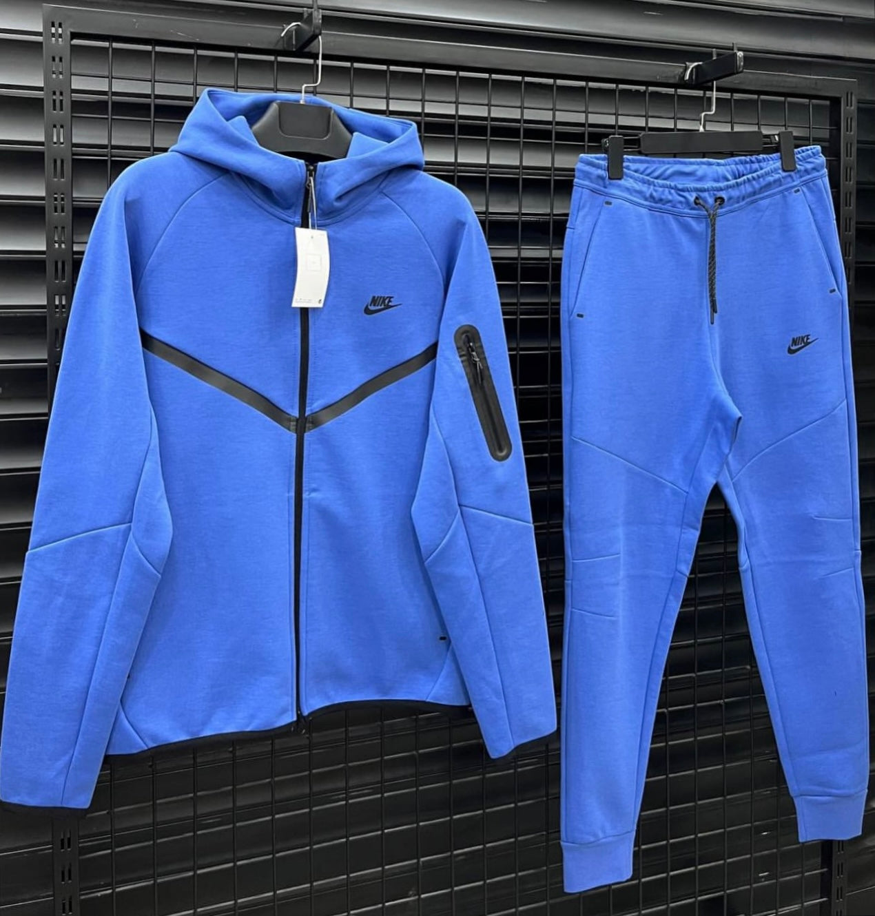 Nike Tech Set - 998