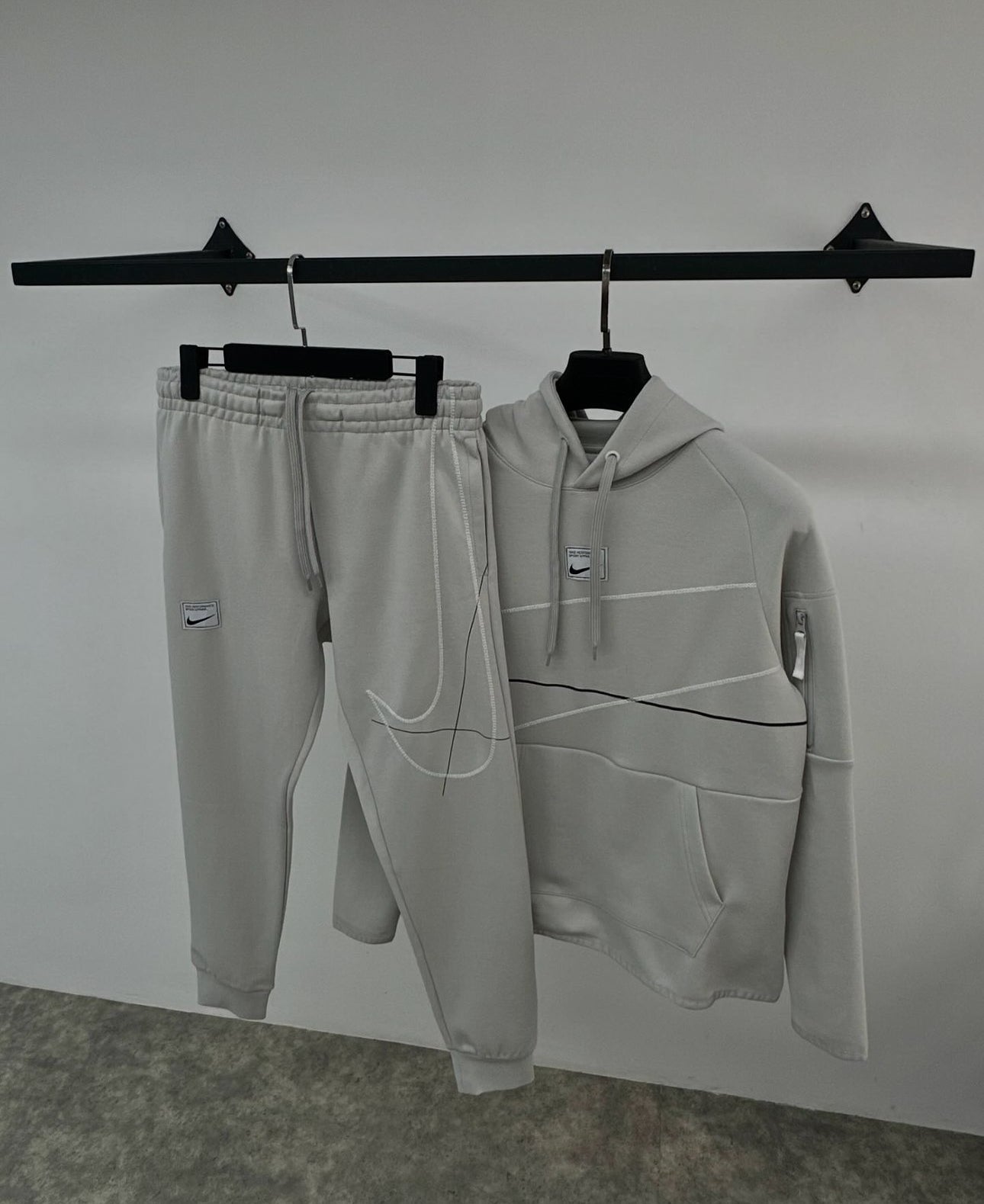 Set Nike Swoosh line ice grey K25