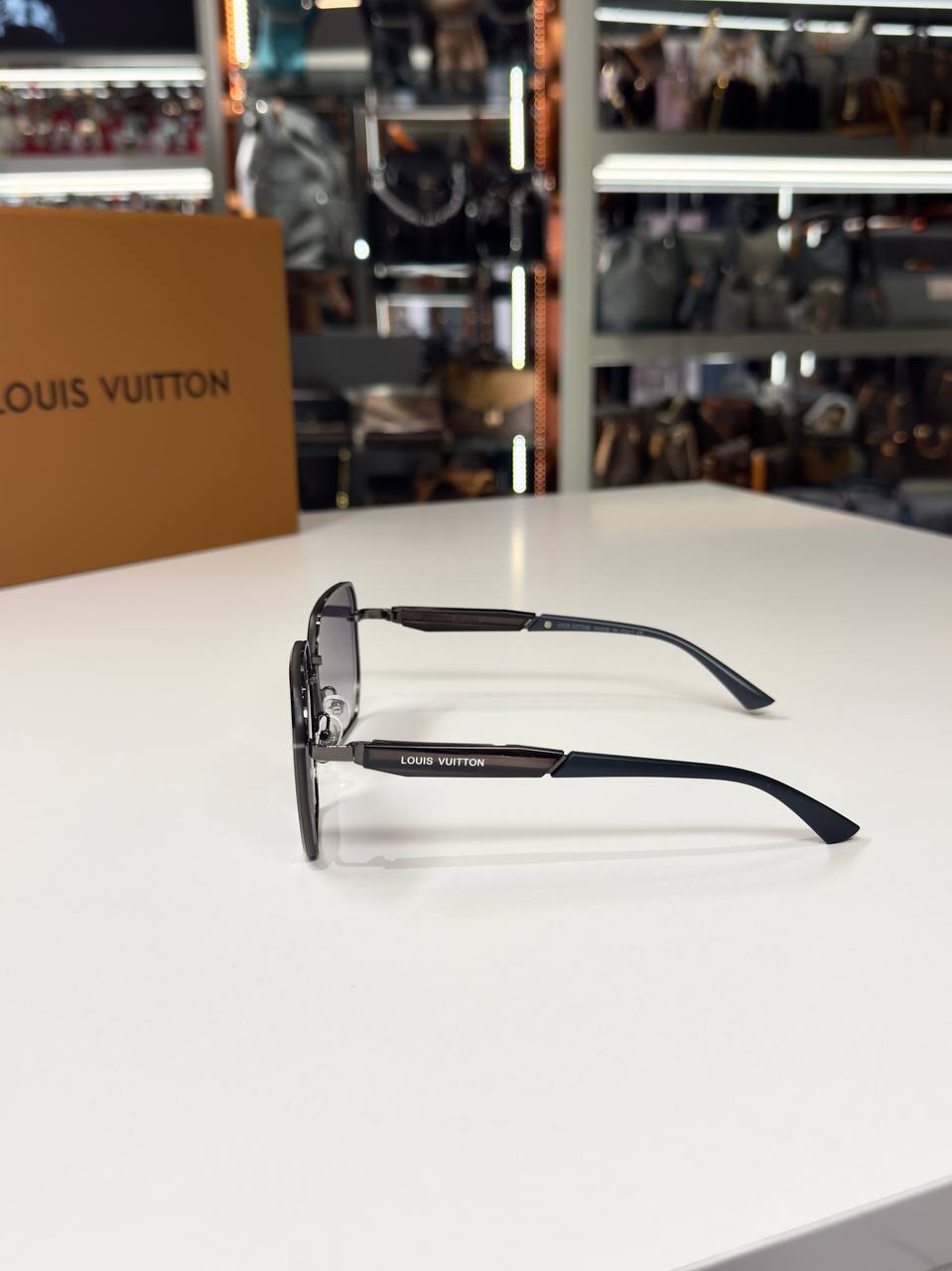 LUIS VUITTON SN-684 SUNGLASSES