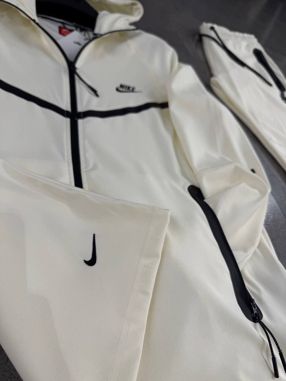 Nike Tech Woven Αντιανεμικό Set - 629